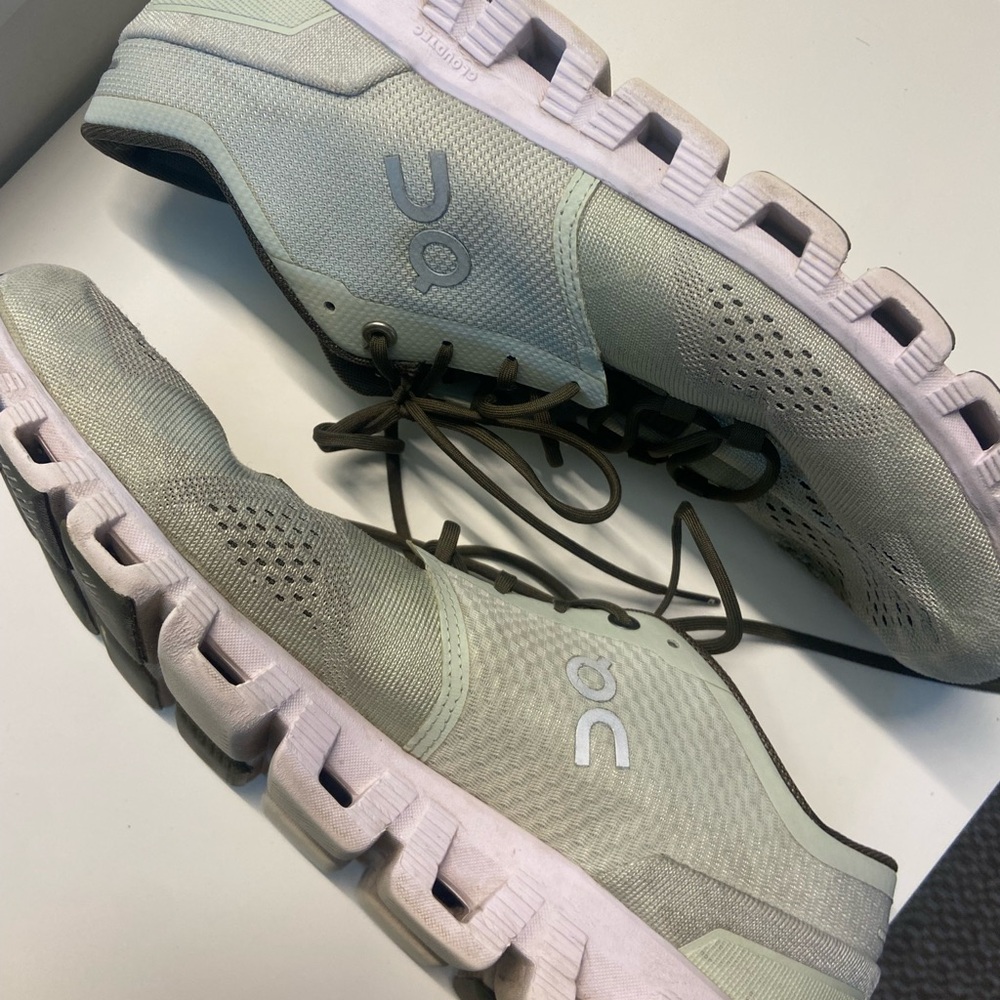 ON CLOUD MENS RUNNING ATHLETIC SHOES